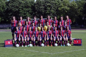 squadra femminile ASD BOLOGNA FC 1909 a favore di ASROO
